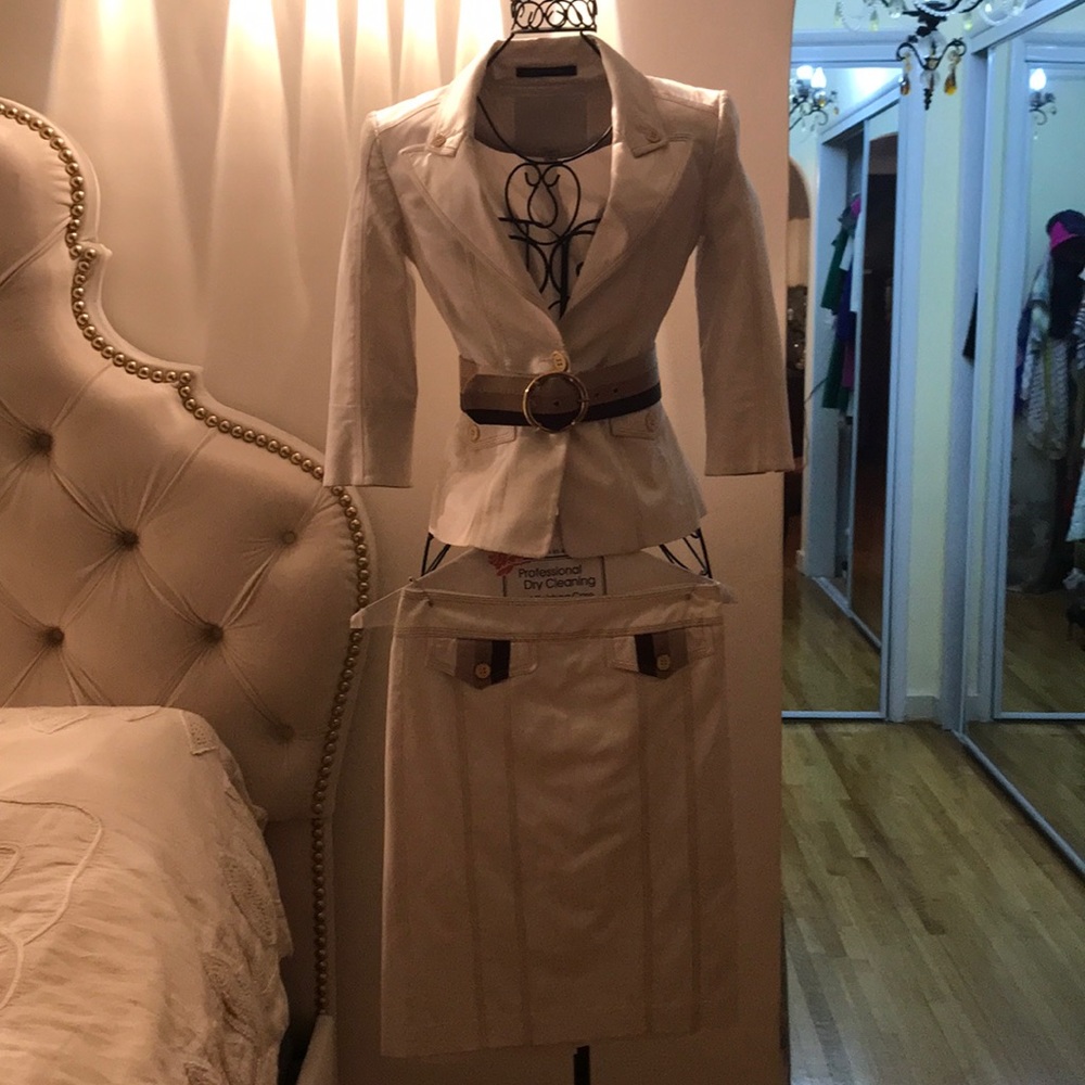 Bebe skirt suit 00/0